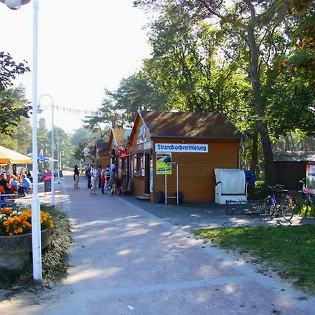 Wellenbrecher Glowe - Ruegen Nyaraló